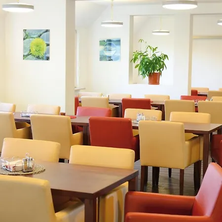 Pensión Stephansstift Tagungs- Und Gastehaus